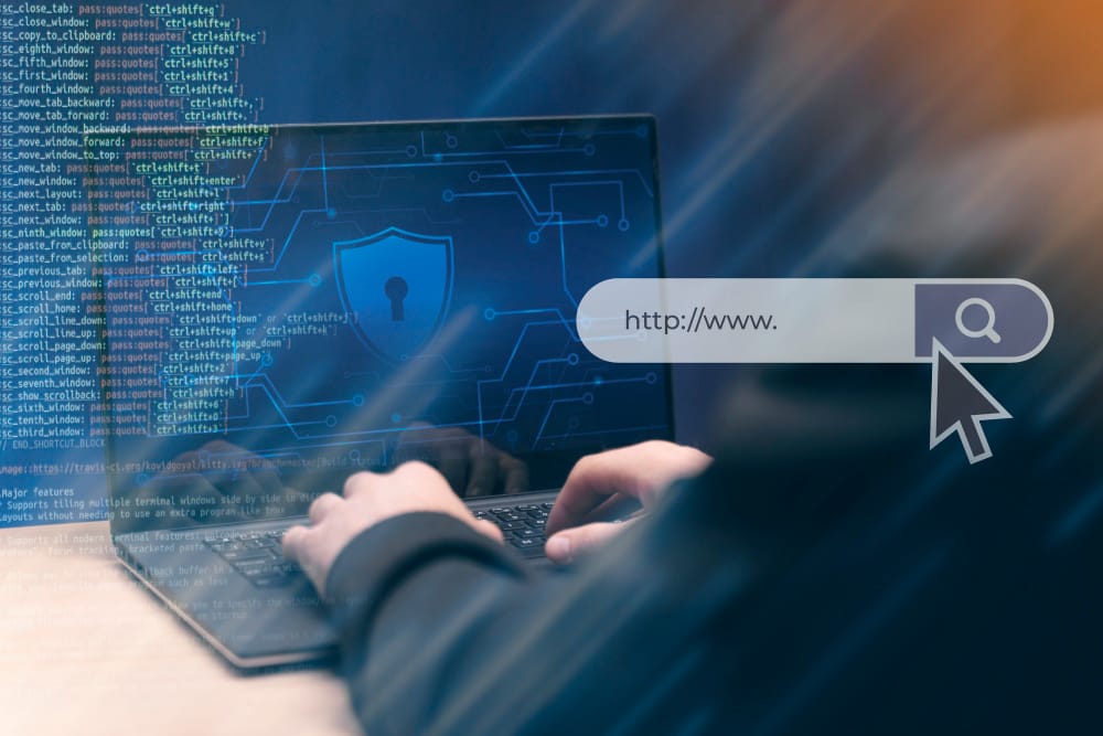 مشاكل الأمان والاختراق